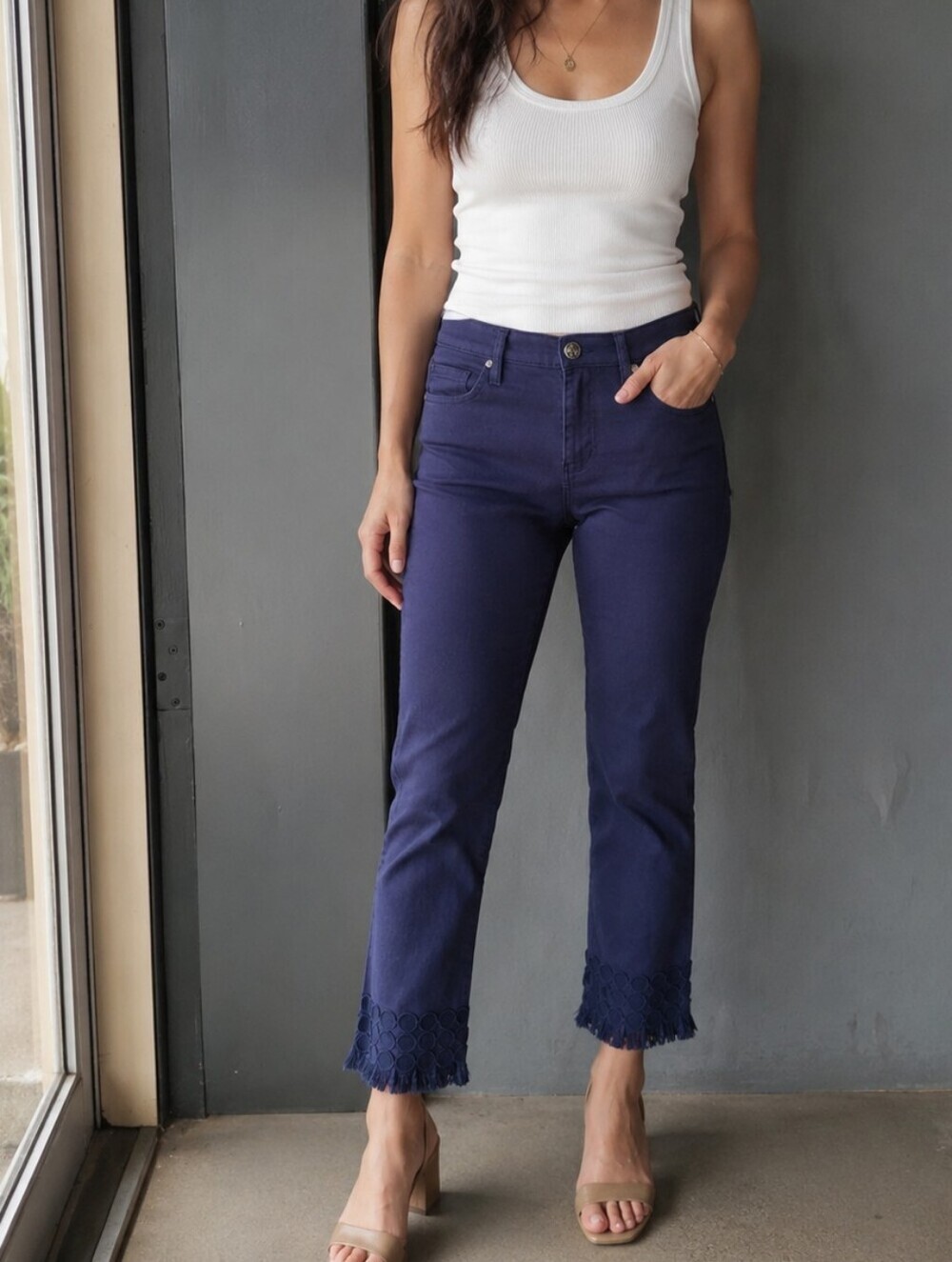Lilly Pulitzer South Ocean Skinny Crop jeans 6 Embroidered Fringe MSRP $168